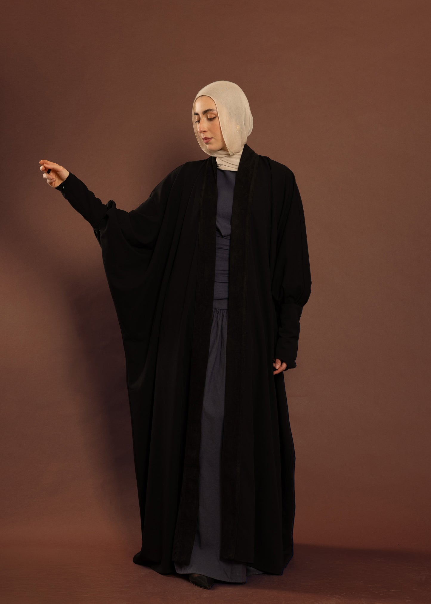 Midnight Loop Abaya